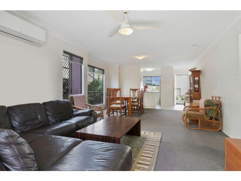 4 20 HUNTER STREET, Manly West QLD 4179