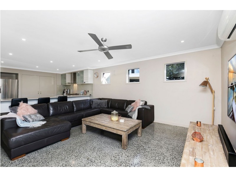 93 ADAM STREET, Wynnum QLD 4178