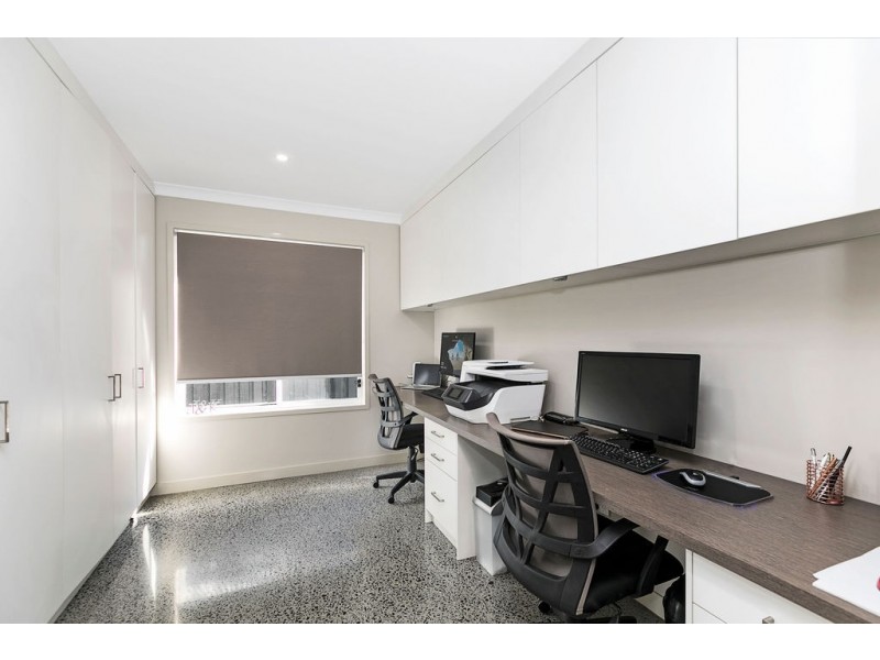 93 ADAM STREET, Wynnum QLD 4178