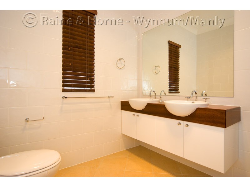 25 Radius Street, Wynnum QLD 4178