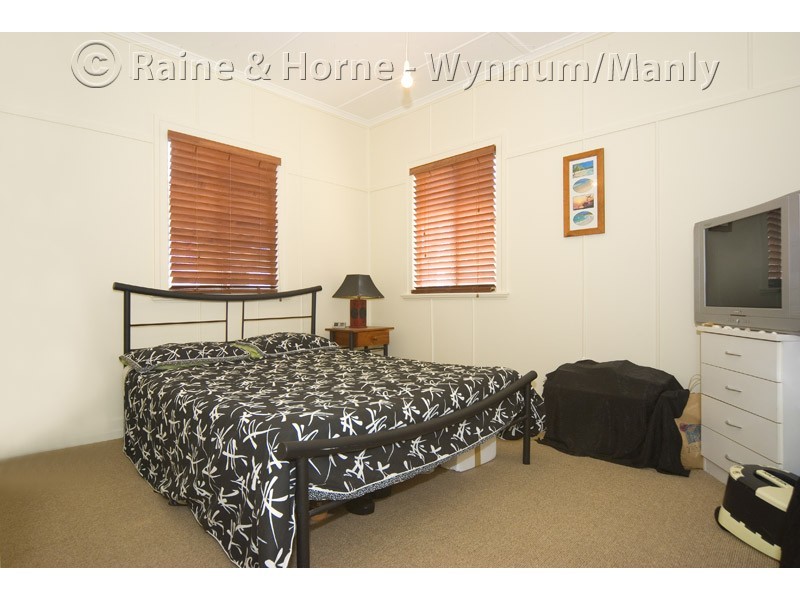 25 Radius Street, Wynnum QLD 4178