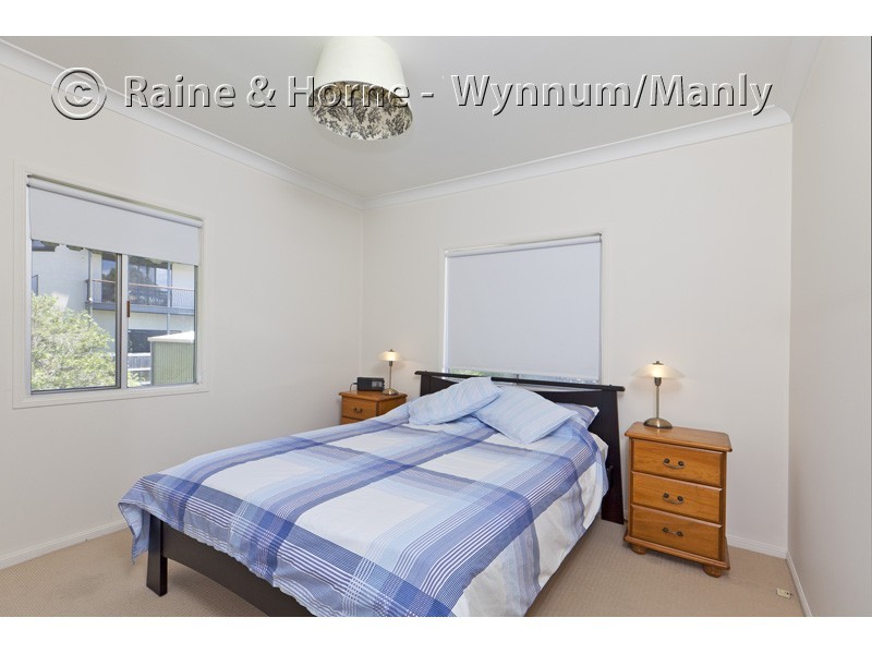 2/735 Esplanade, Lota QLD 4179