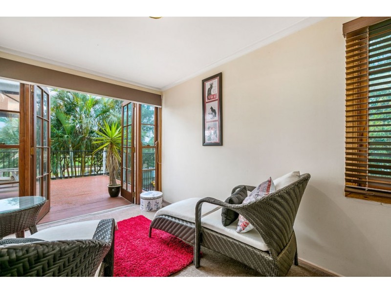 4 CHANDOS STREET, Wynnum West QLD 4178
