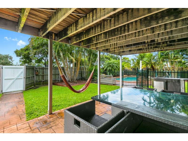 4 CHANDOS STREET, Wynnum West QLD 4178
