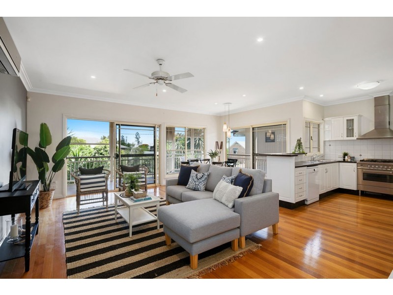 16 CEDAR STREET, Wynnum QLD 4178