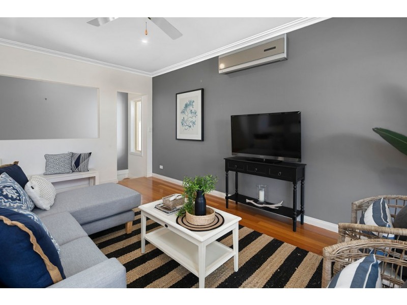 16 CEDAR STREET, Wynnum QLD 4178