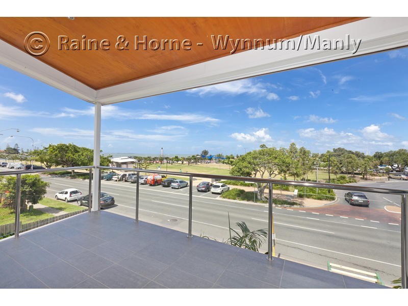 2/435 Esplanade, Manly QLD 4179