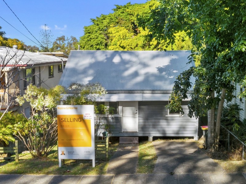 169 Oceana Terrace, Lota QLD 4179