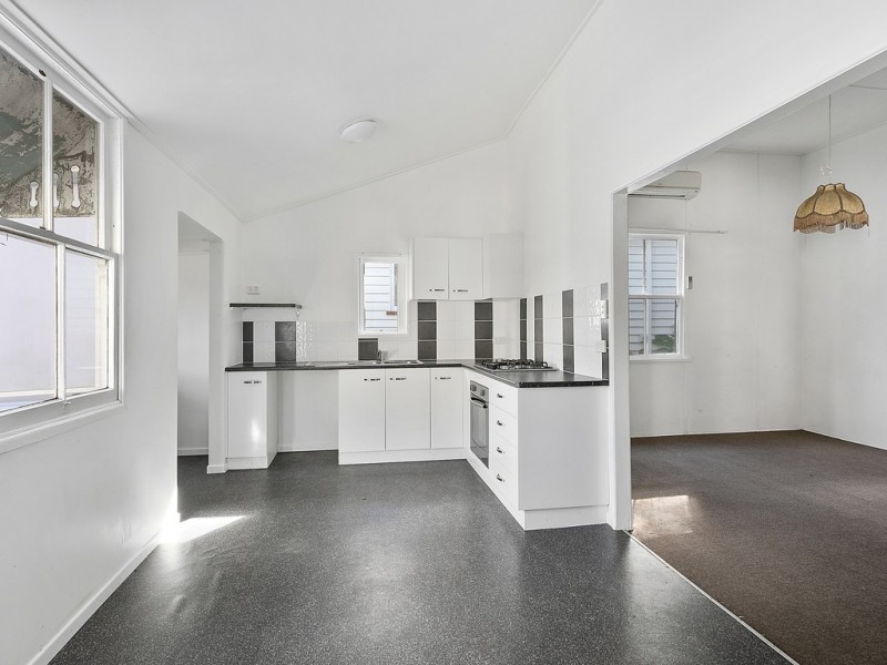 169 Oceana Terrace, Lota QLD 4179
