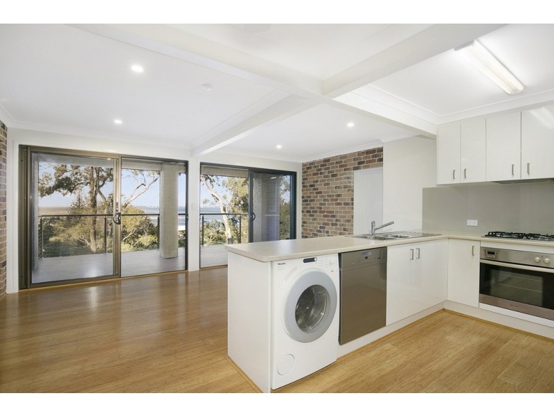 659B Esplanade, Lota QLD 4179