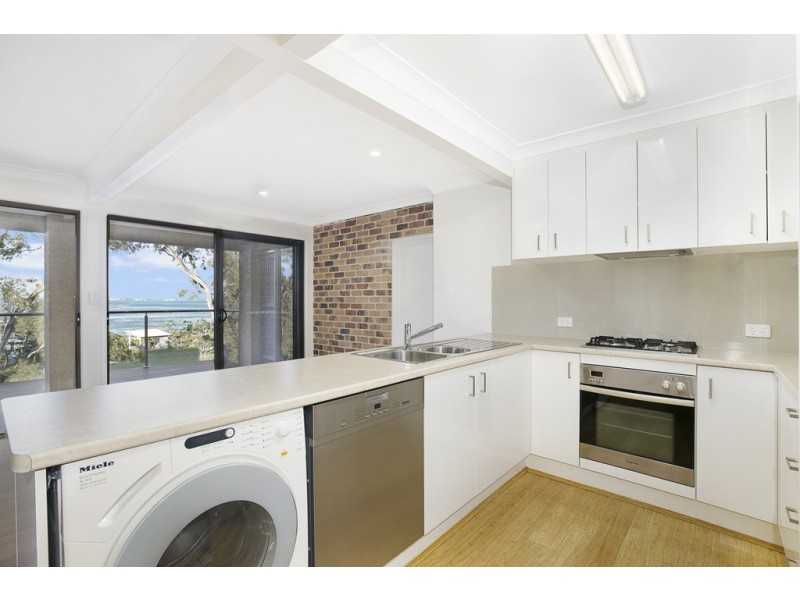 659B Esplanade, Lota QLD 4179