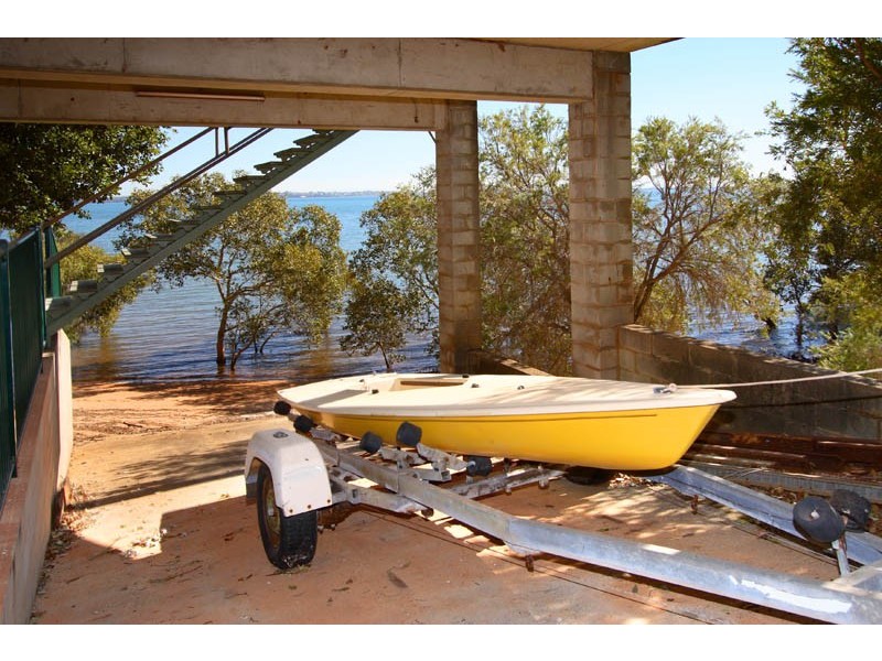 150 MAIN ROAD, Wellington Point QLD 4160
