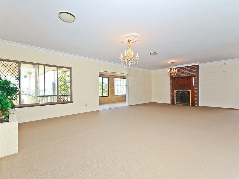 26 Tick Street, Mount Gravatt East QLD 4122