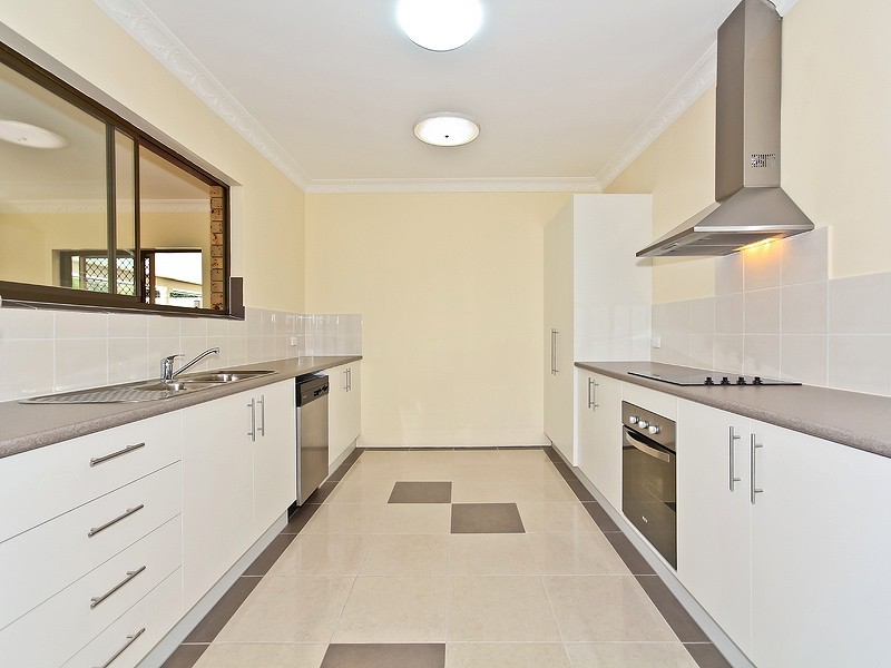26 Tick Street, Mount Gravatt East QLD 4122
