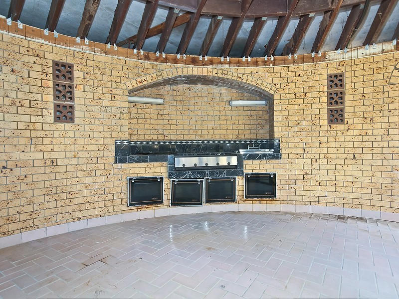 26 Tick Street, Mount Gravatt East QLD 4122