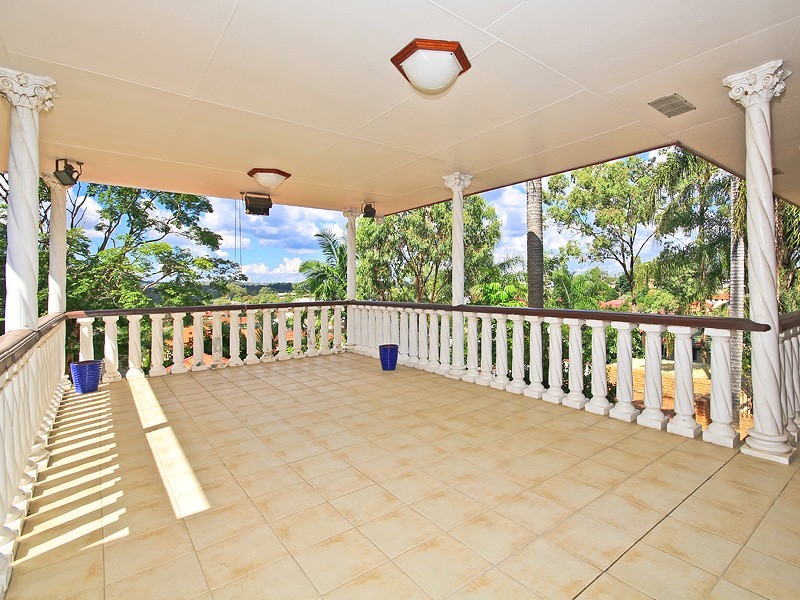 26 Tick Street, Mount Gravatt East QLD 4122