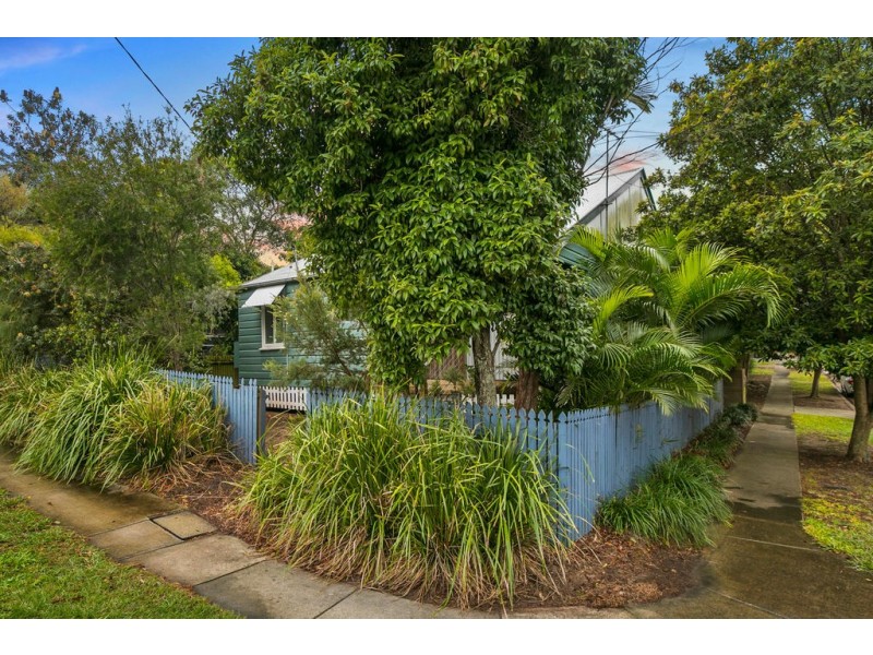 99 ADAM STREET, Wynnum QLD 4178