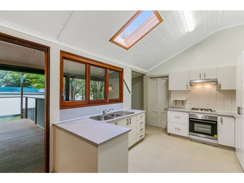 99 ADAM STREET, Wynnum QLD 4178