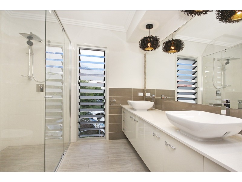 153 Kingsley Terrace, Manly QLD 4179