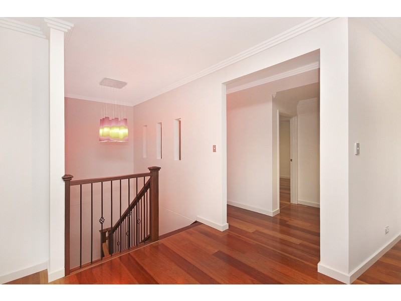 153 Kingsley Terrace, Manly QLD 4179