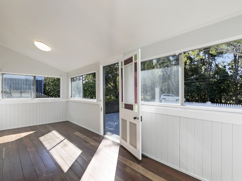 24 HINDES STREET, Lota QLD 4179