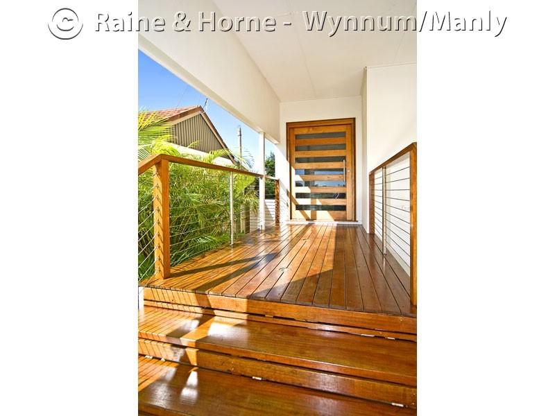 813 Esplanade, Lota QLD 4179