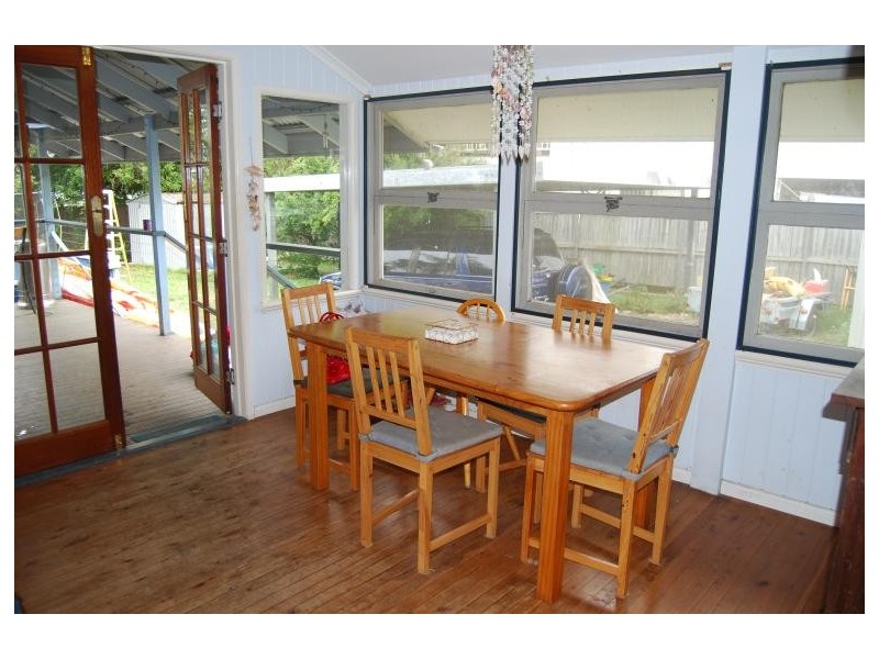 12 Madgwick Street, Wynnum QLD 4178