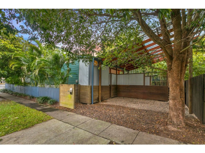 99 ADAM STREET, Wynnum QLD 4178