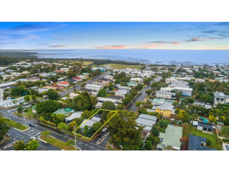 99 ADAM STREET, Wynnum QLD 4178