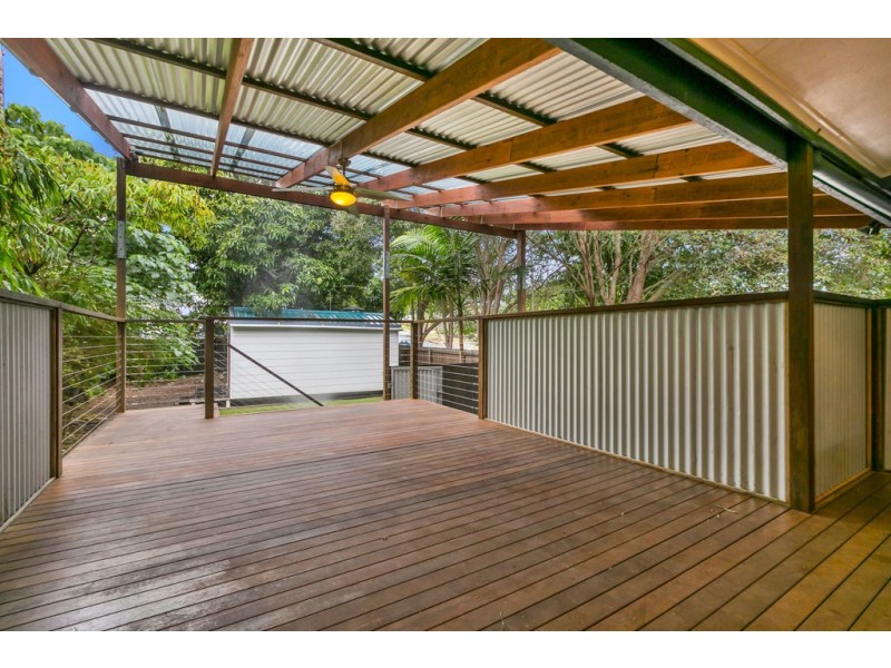 99 ADAM STREET, Wynnum QLD 4178