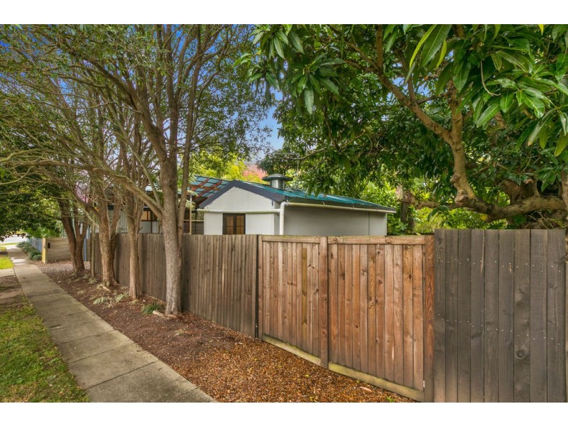 99 ADAM STREET, Wynnum QLD 4178