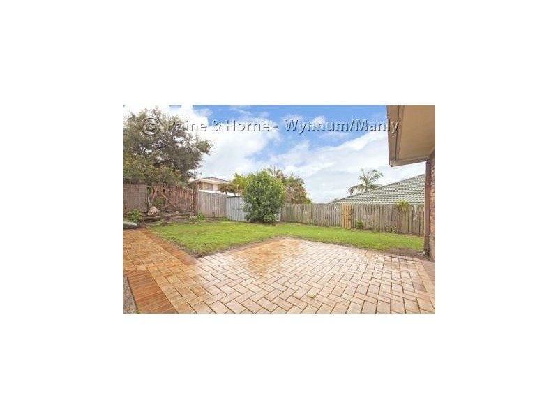 42 Plaza Street, Wynnum West QLD 4178