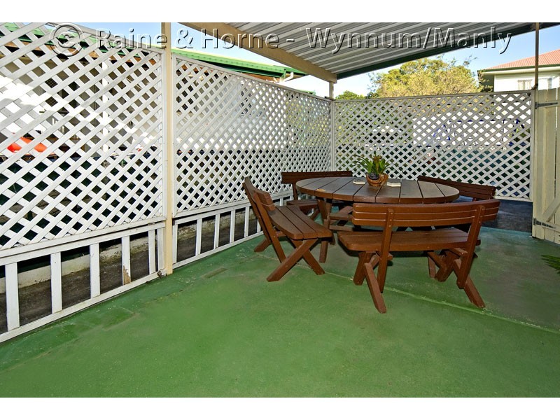 37 Bellew Street, Wynnum QLD 4178