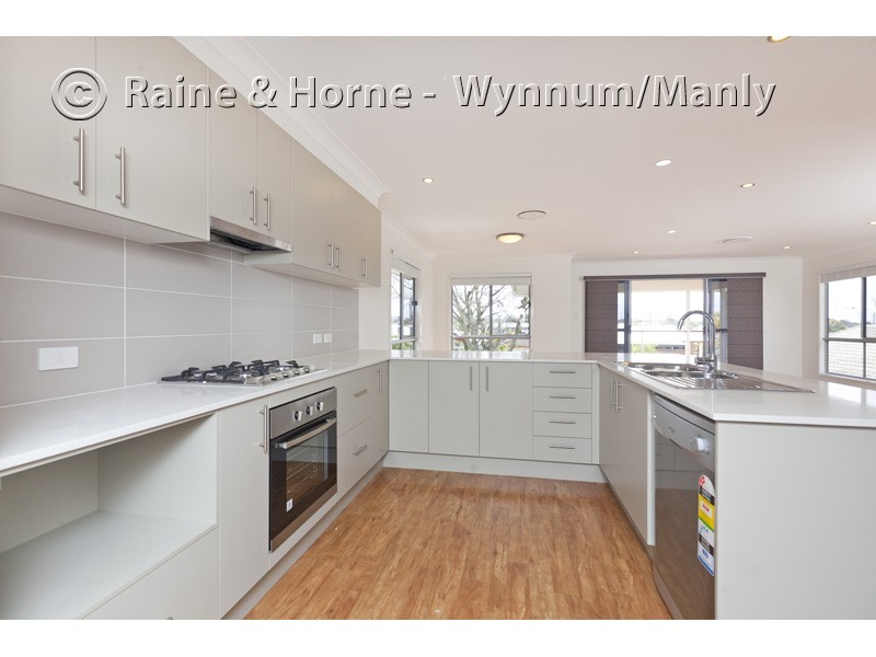 67 Waterview Ave, Wynnum QLD 4178