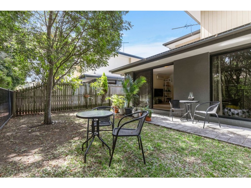 6/49 GANNON AVENUE, Manly QLD 4179