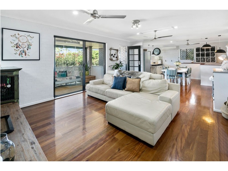 220 Gordon Parade, Manly QLD 4179