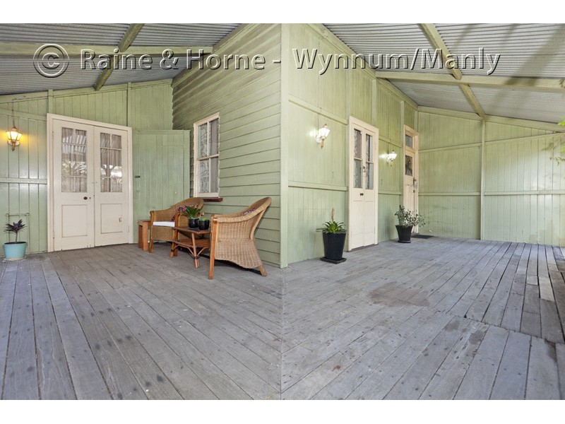 39 Gordon Parade, Manly QLD 4179