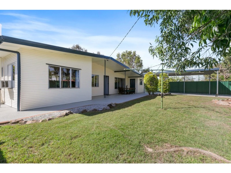 17 NORTH ROAD, Wynnum West QLD 4178