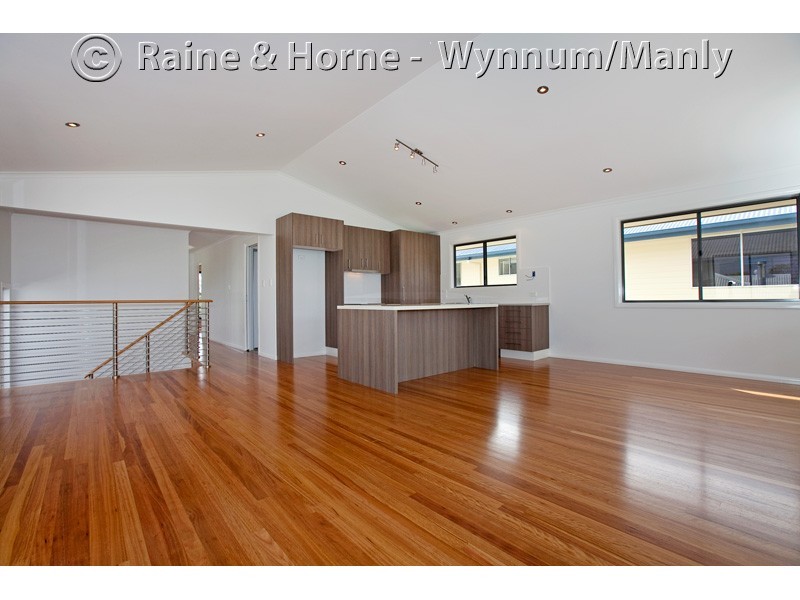 102 Gordon Parade, Manly QLD 4179