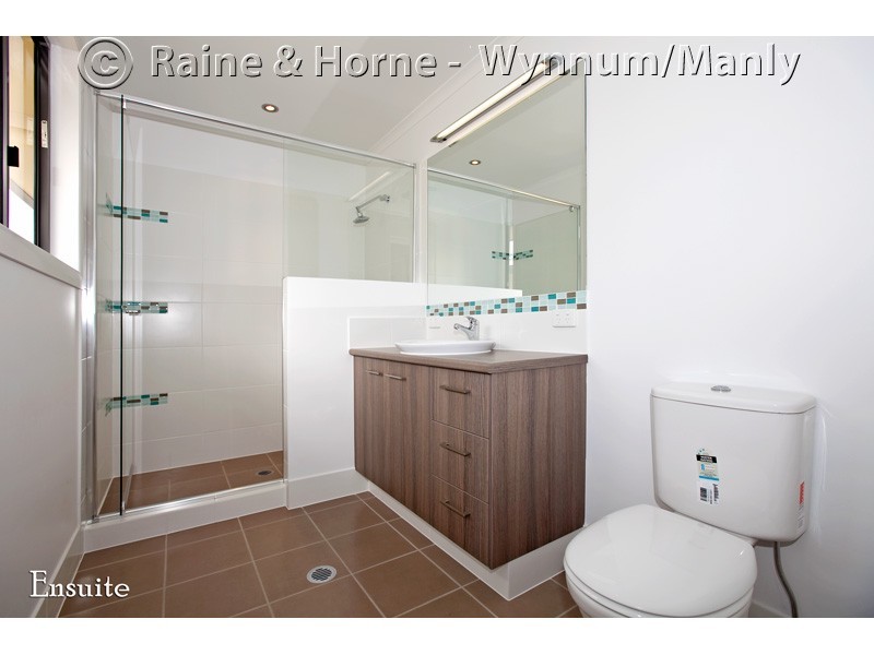 102 Gordon Parade, Manly QLD 4179