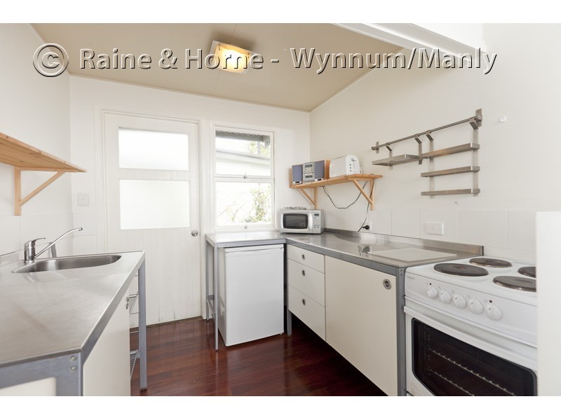 56 Gordon Parade, Manly QLD 4179