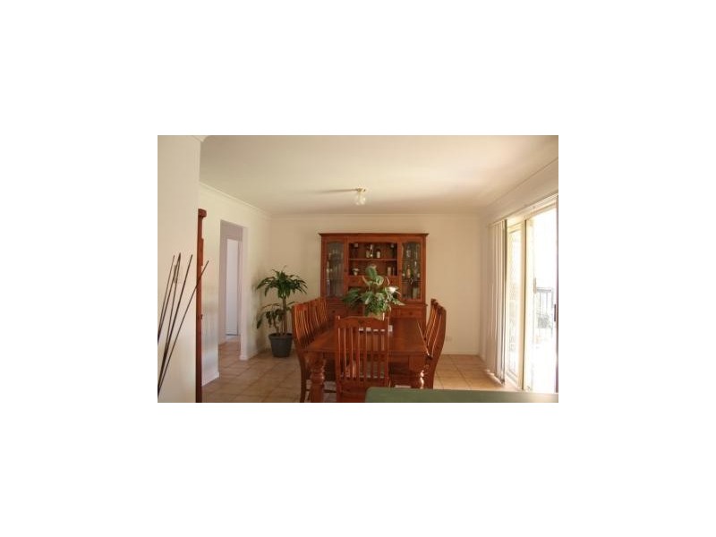 7 Pamela Street, Wynnum West QLD 4178