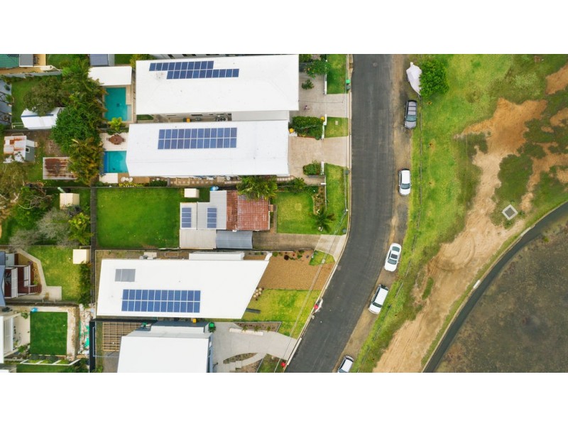 815 ESPLANADE, Lota QLD 4179