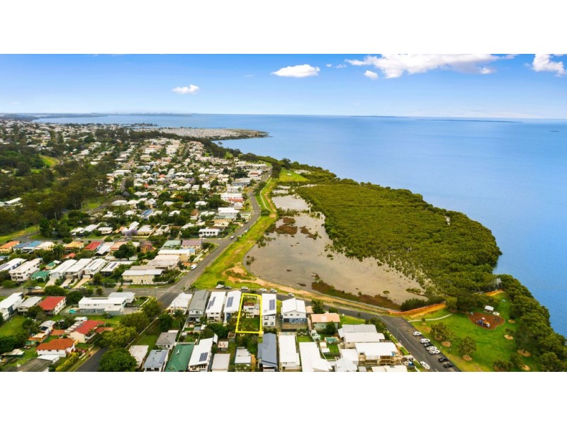 815 ESPLANADE, Lota QLD 4179