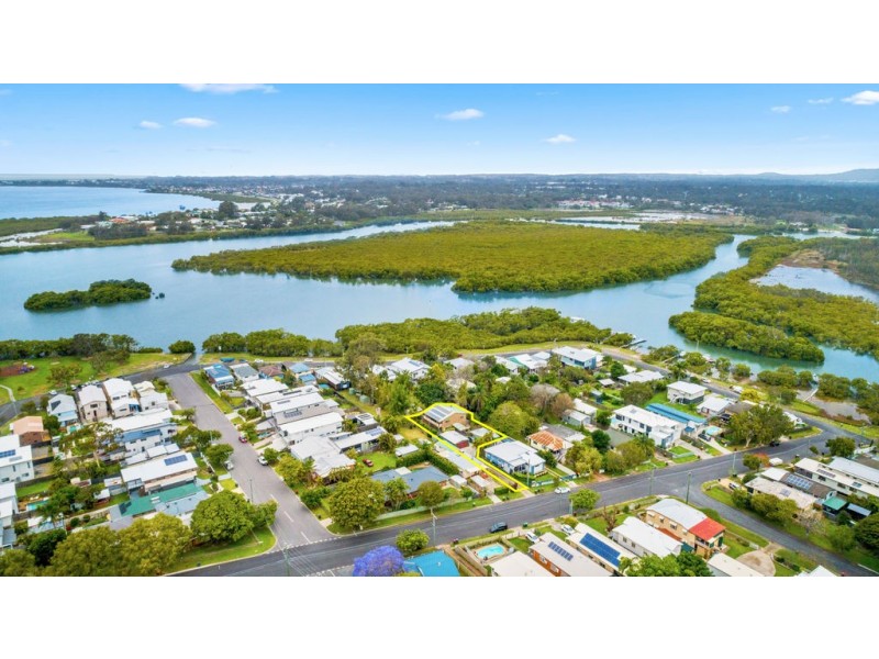 32 BELLEVUE PARADE, Lota QLD 4179