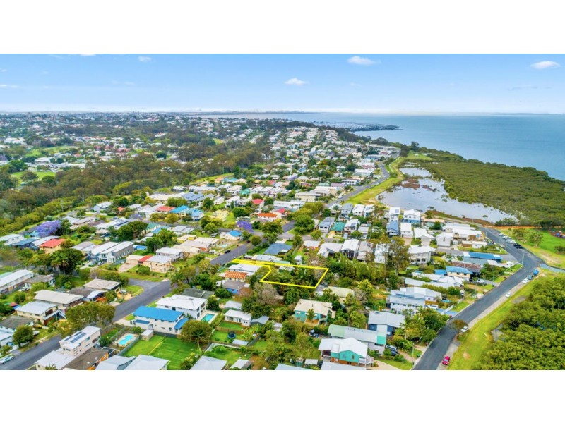 32 BELLEVUE PARADE, Lota QLD 4179