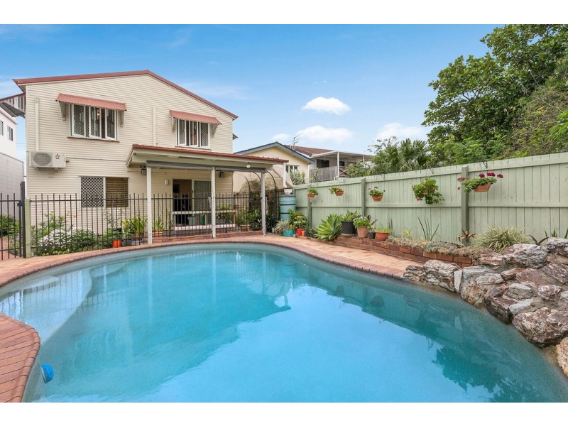 765 ESPLANADE, Lota QLD 4179