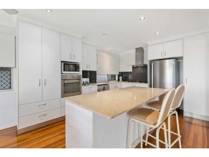 765 ESPLANADE, Lota QLD 4179