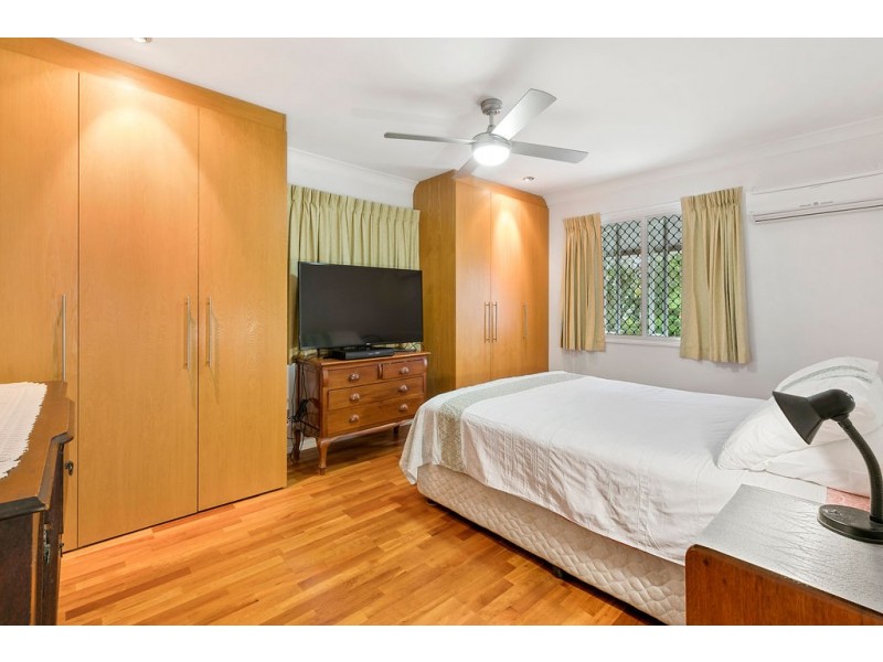 765 ESPLANADE, Lota QLD 4179