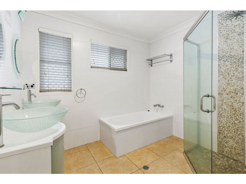 765 ESPLANADE, Lota QLD 4179